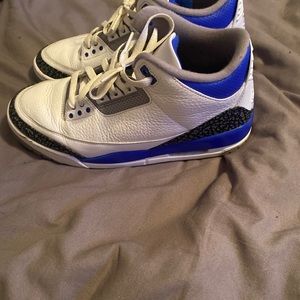 Jordan retro 3 blue and white